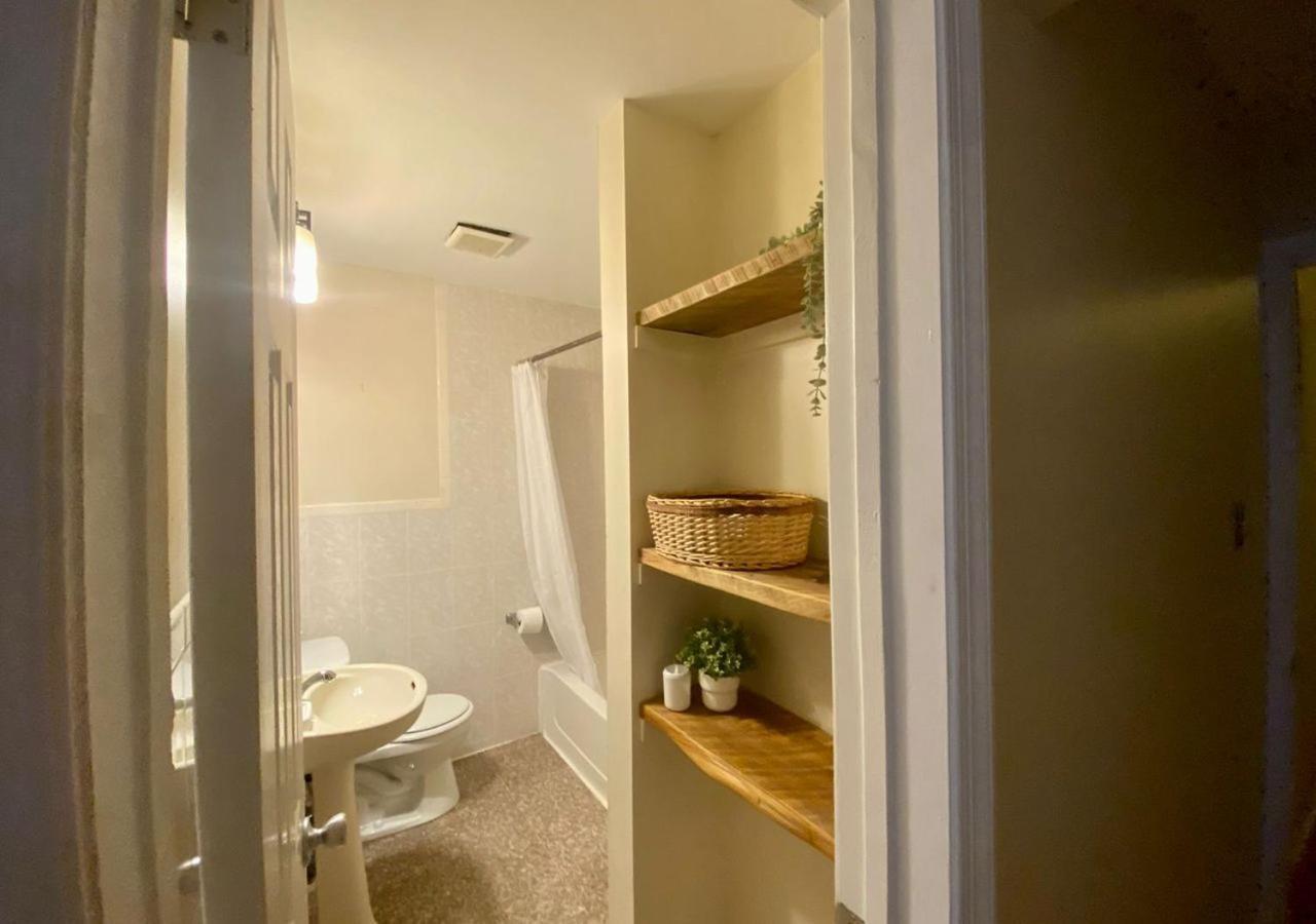 Historic Townhouse Oasis With En-Suite Bathroom Филаделфия Стая снимка
