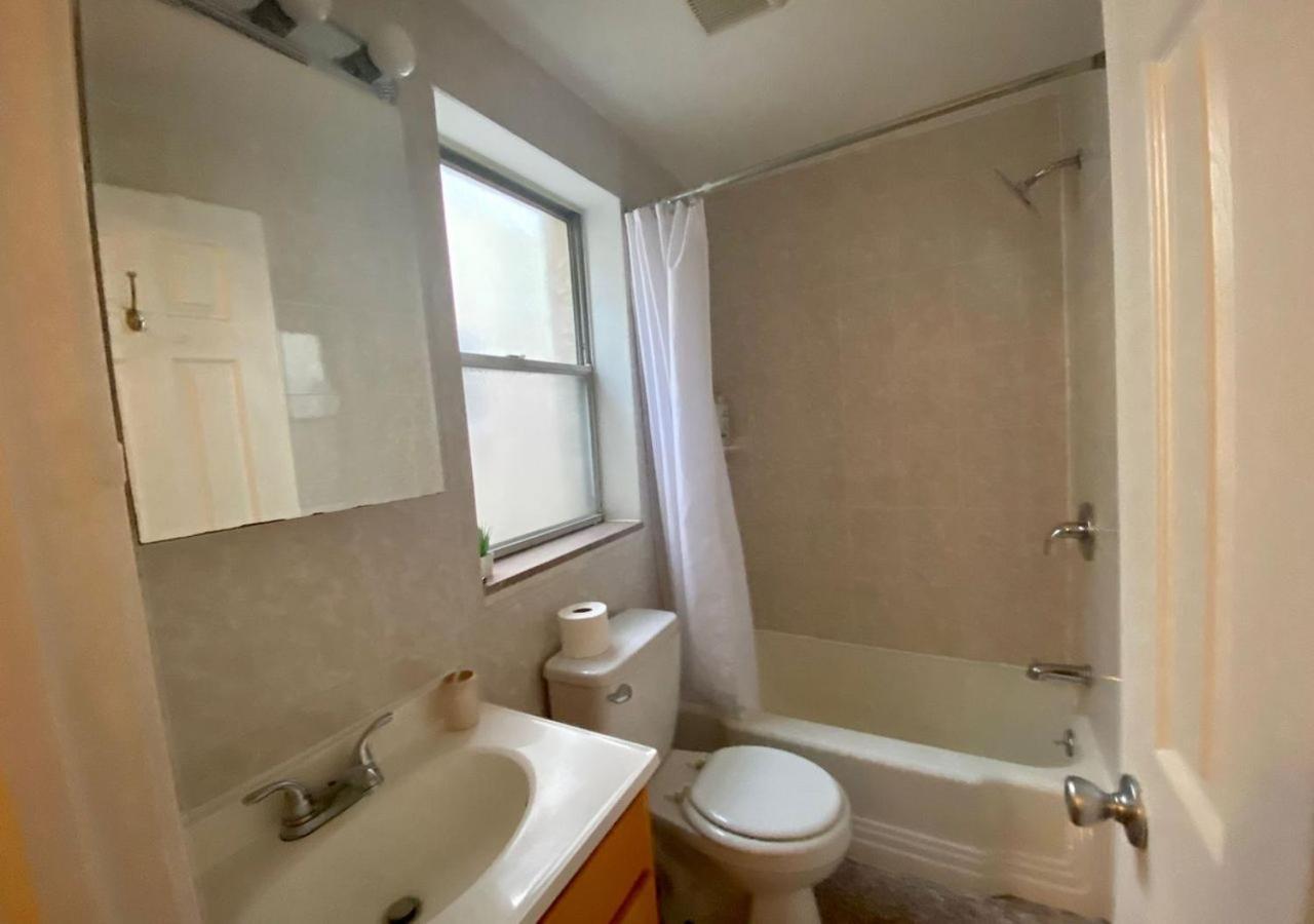 Historic Townhouse Oasis With En-Suite Bathroom Филаделфия Стая снимка