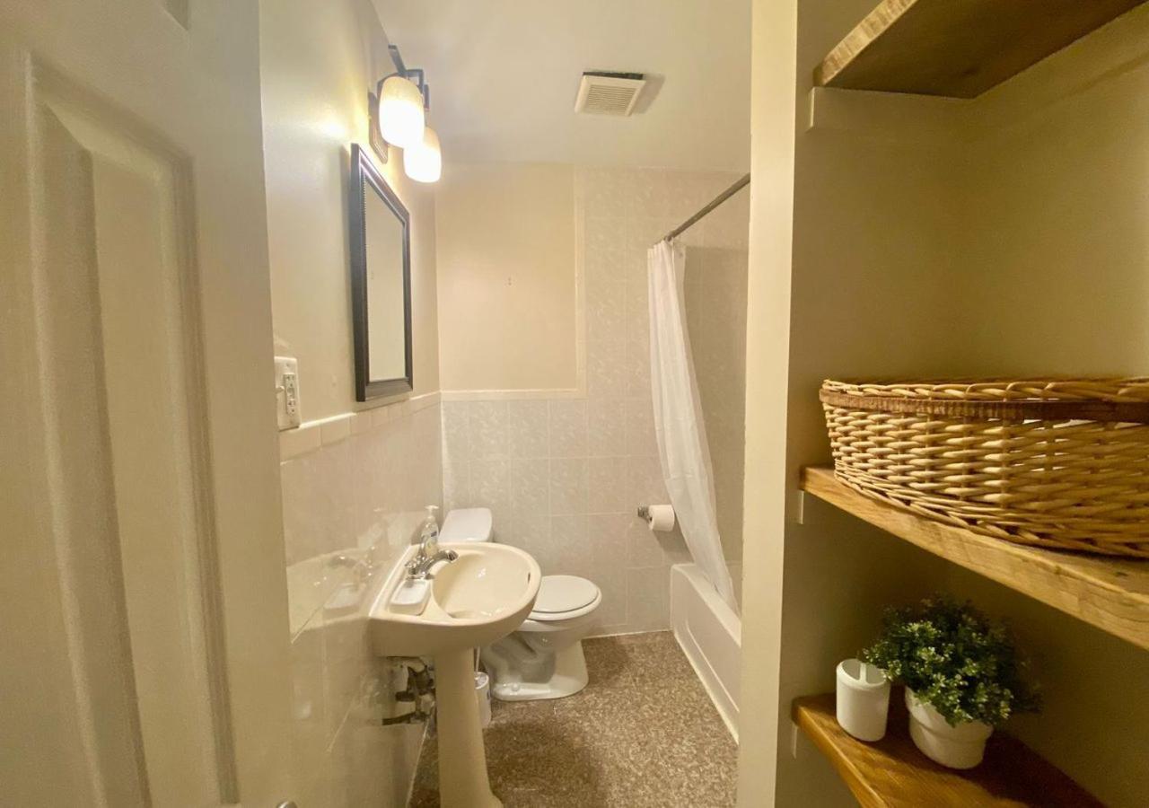 Historic Townhouse Oasis With En-Suite Bathroom Филаделфия Стая снимка