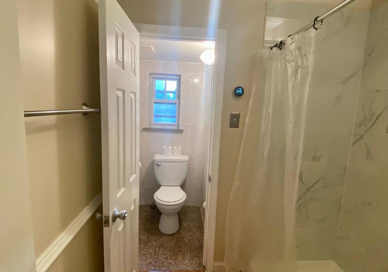 Historic Townhouse Oasis With En-Suite Bathroom Филаделфия Стая снимка
