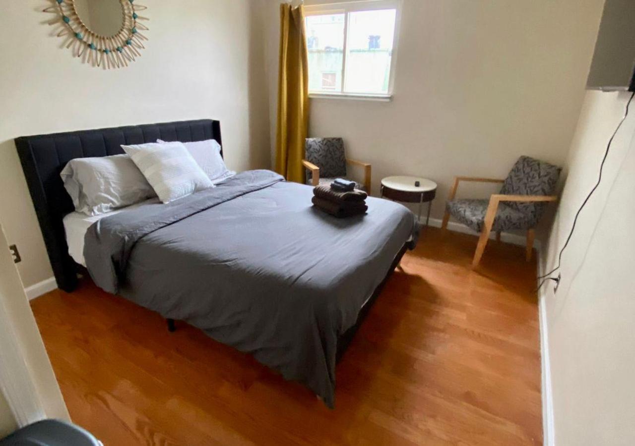 Historic Townhouse Oasis With En-Suite Bathroom Филаделфия Екстериор снимка